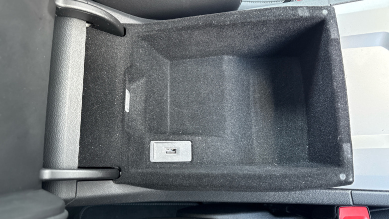 Volkswagen Touareg 3.0 V6 TDI 4Motion R-Line Tech 5dr Tip Auto Diesel Estate